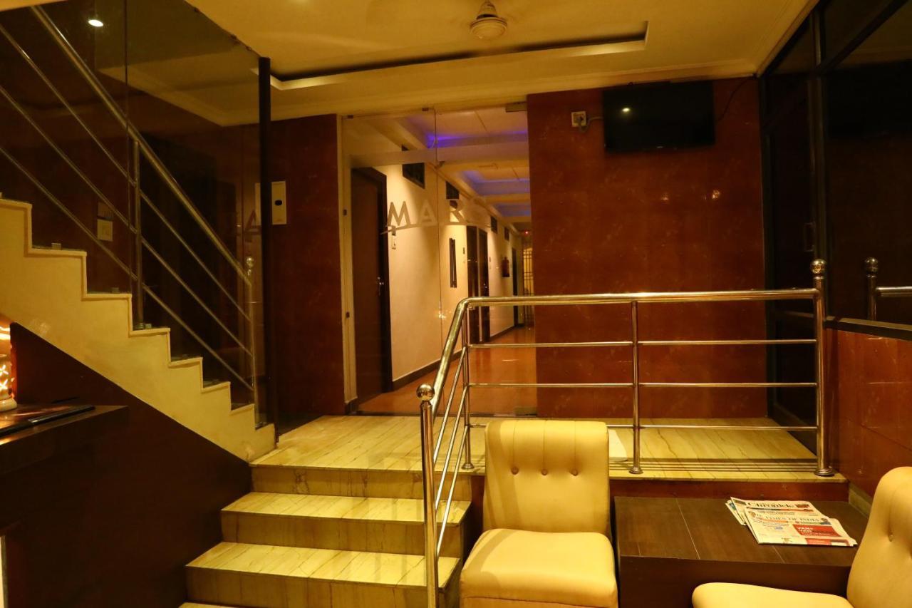 Deluxe Hotel Chennai Ngoại thất bức ảnh