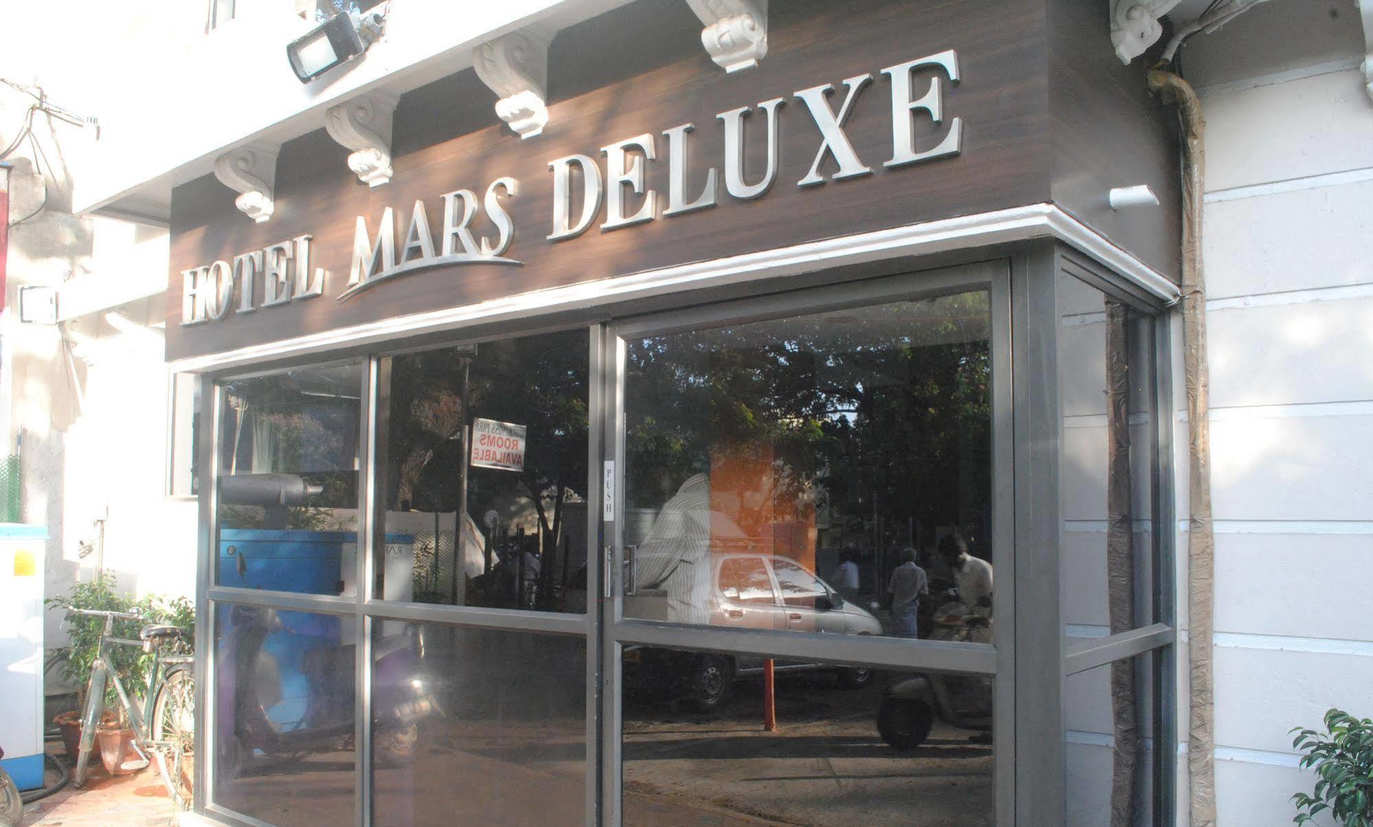 Deluxe Hotel Chennai Ngoại thất bức ảnh